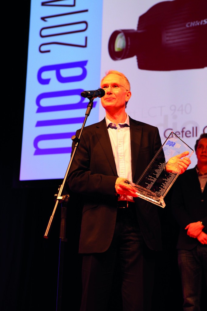 Klaus Hilles from Christie receiving PIPA Award_CMYK